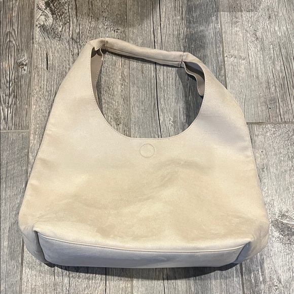 Abercrombie and Fitch Cream Vegan Suede Tote Bag NWT - Picture 2 of 8